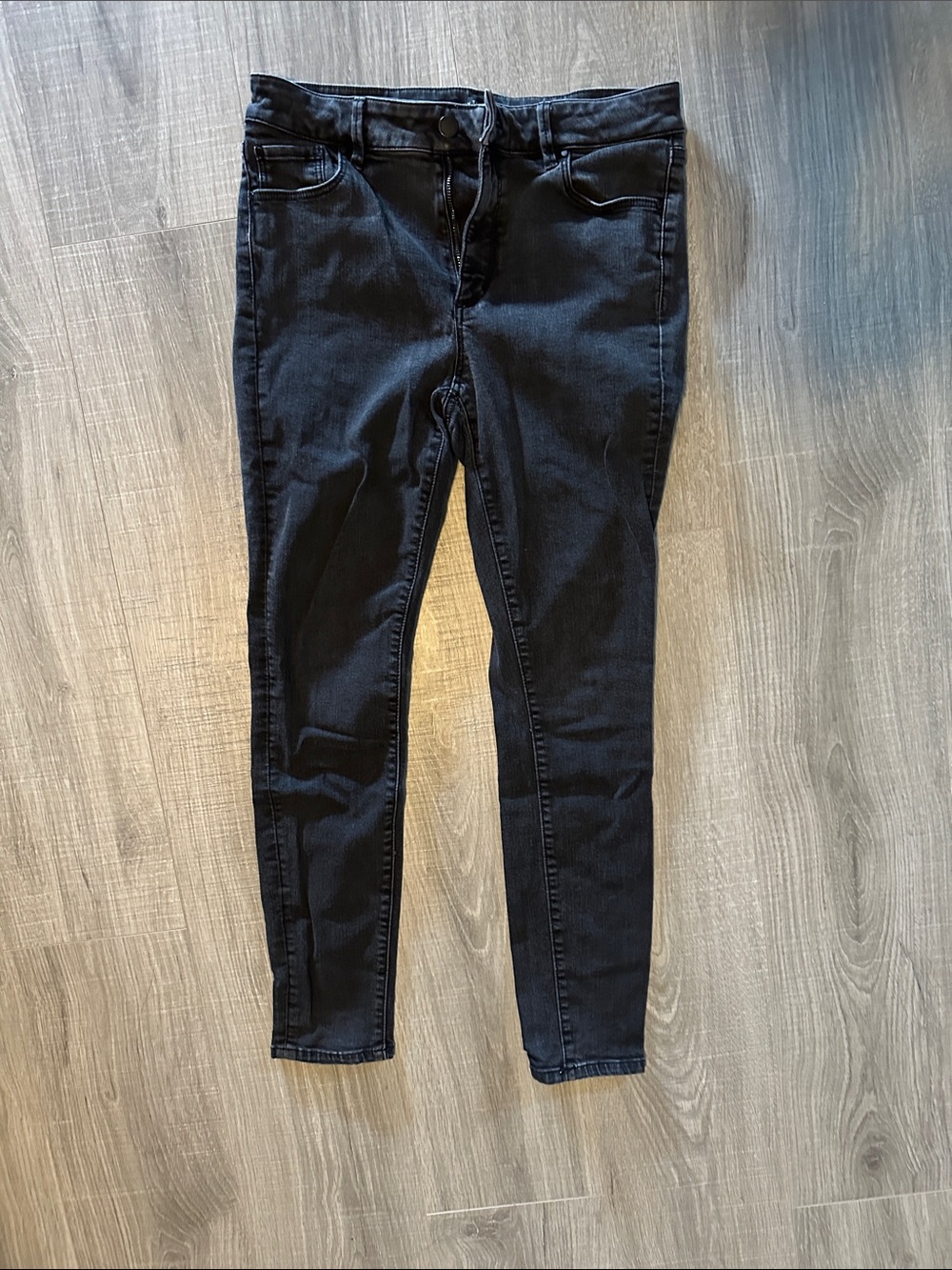 Ann Taylor Women's Black Skinny Jeans